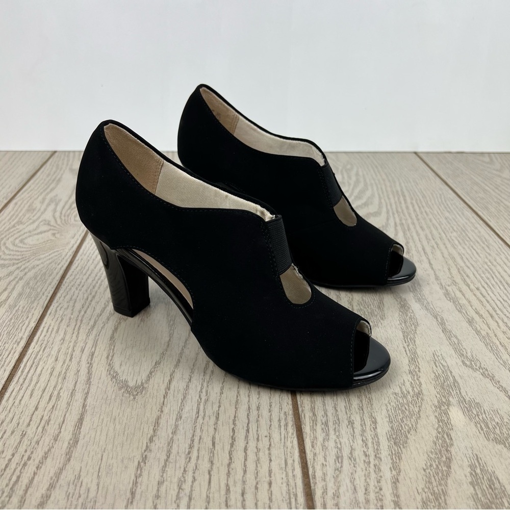 LifeStride Women's Carla Cut Out Peep Toe Bootie 7W Black